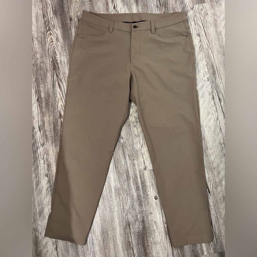 ABC Slim-Fit 5 Pocket Pant 28L Warpstreme Shorter